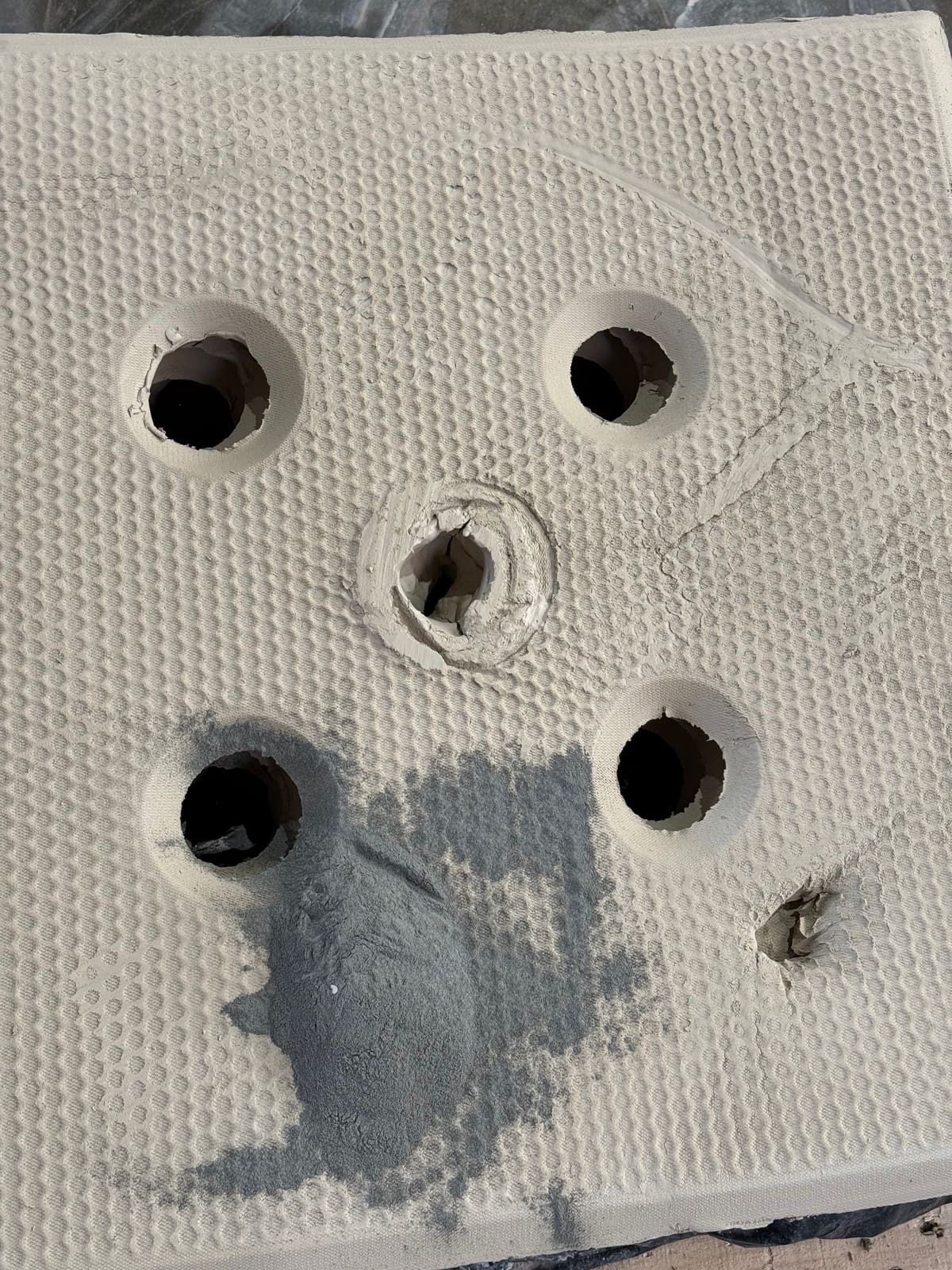 Material und Anwendung · Weißes Steinzeug
